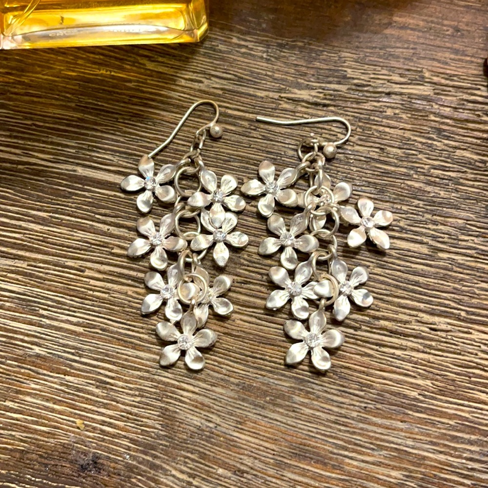 Set Silver Flower Earrings & Stack Bracelets - image 5